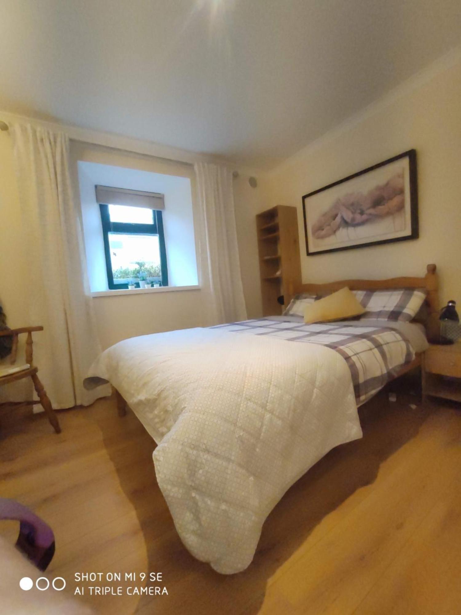 Bernie'S Place Castlebar Dış mekan fotoğraf