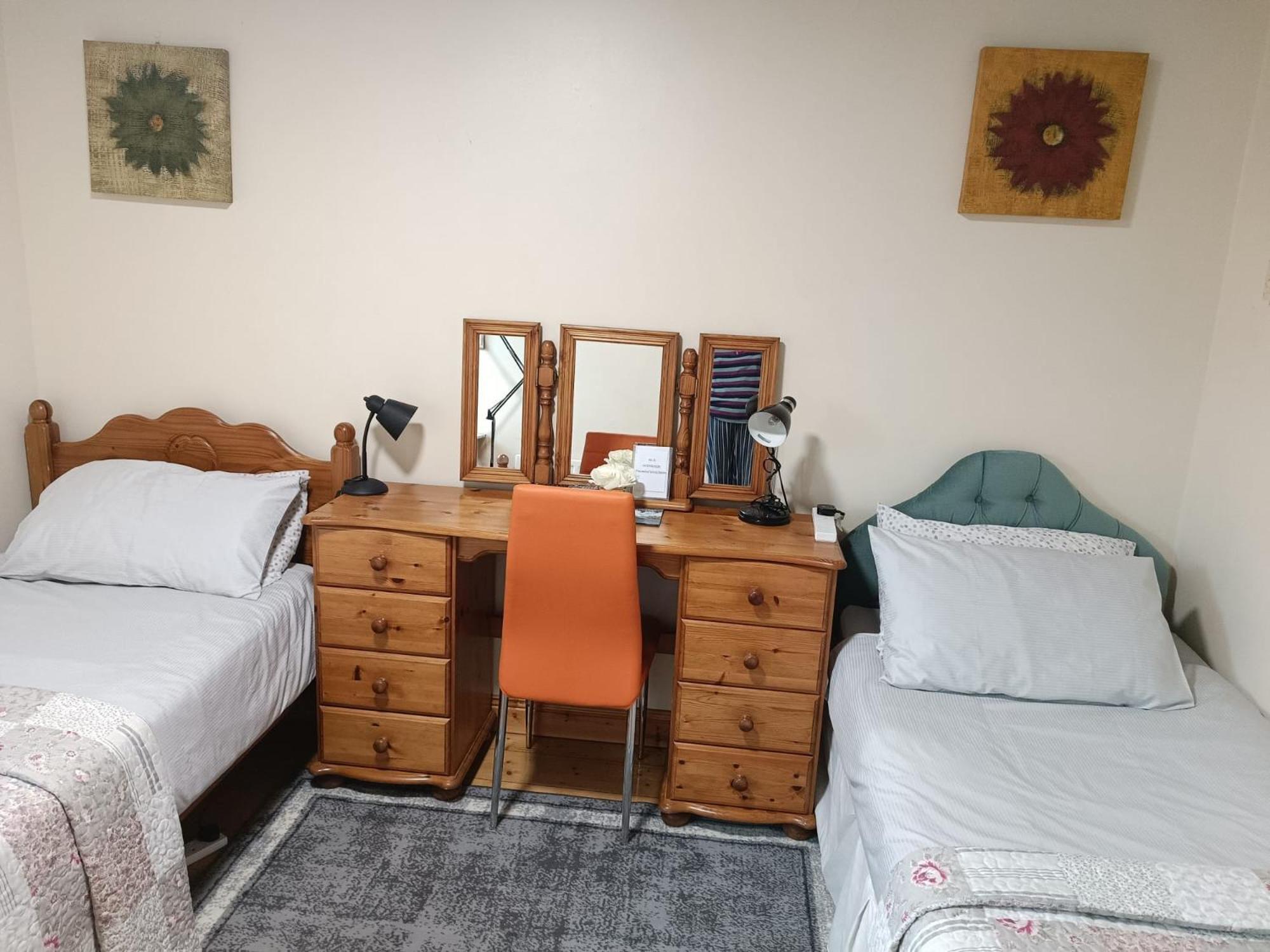 Bernie'S Place Castlebar Dış mekan fotoğraf