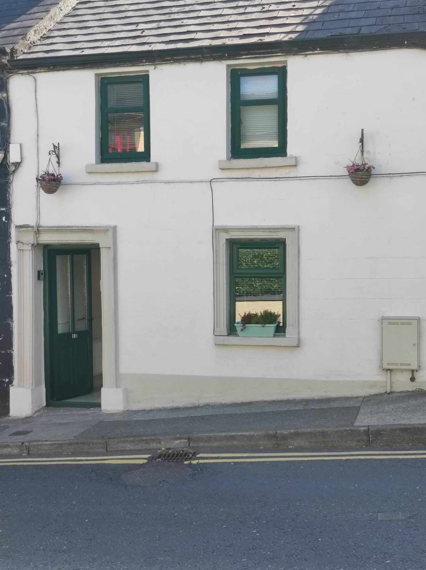 Bernie'S Place Castlebar Dış mekan fotoğraf